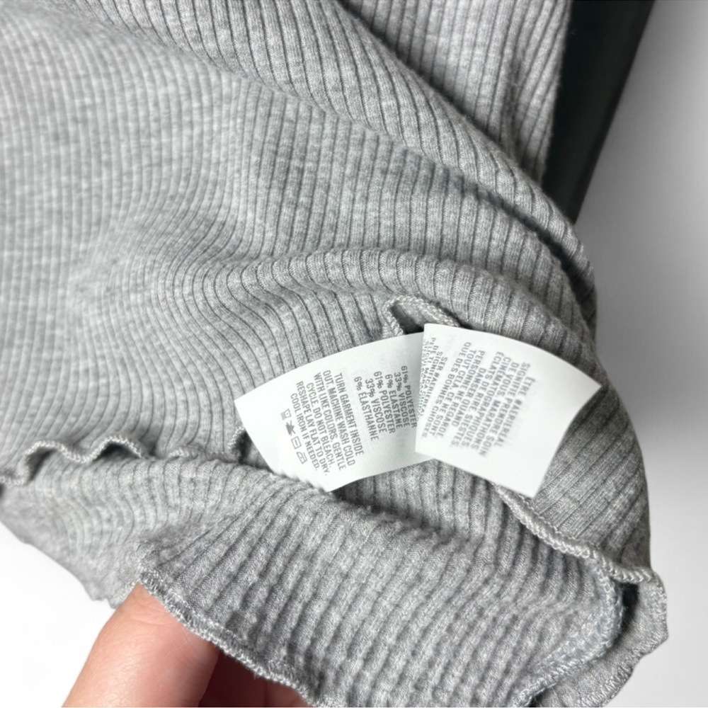 Aerie Grey Ribbed Long Sleeve Top XL Scallop Hem Casual Stretch Tee - Picture 5 of 7